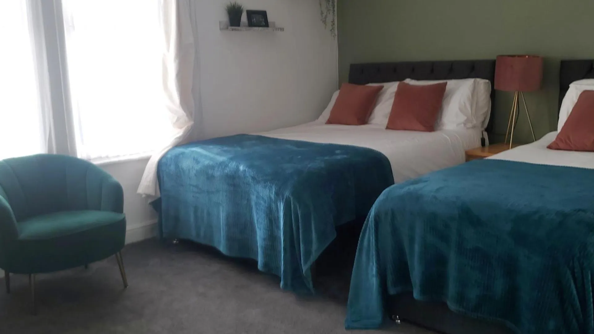 Prázdninový dům Vila Leeds 4-Bed House - Sleeps 9 Free Parking & Wifi